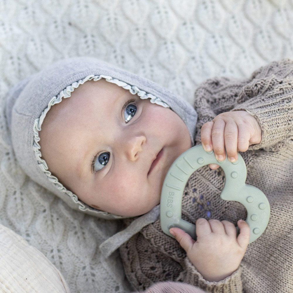 BIBS Baby Bitie hryzátko Heart Dark Oak bibs.baby